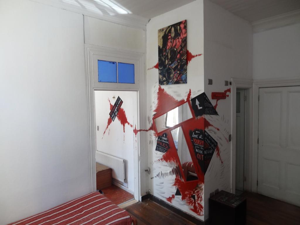 Escarabajo Hostel (Adults Only) Valparaíso Rum bild